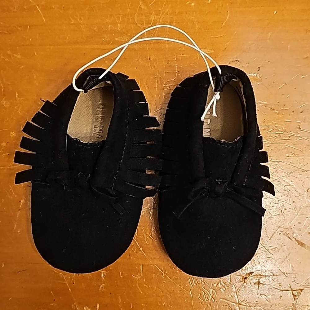 Old Navy Baby Mocassins Size 3-6 Months